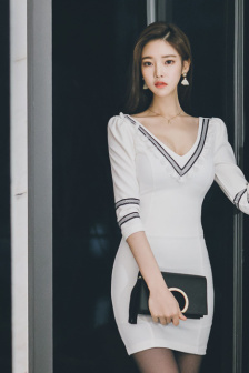 强奷漂亮的女教师完整版电影